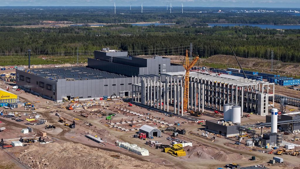 Selvitys: Kotkan akkumateriaalitehtaan työehdoissa vakavia puutteita