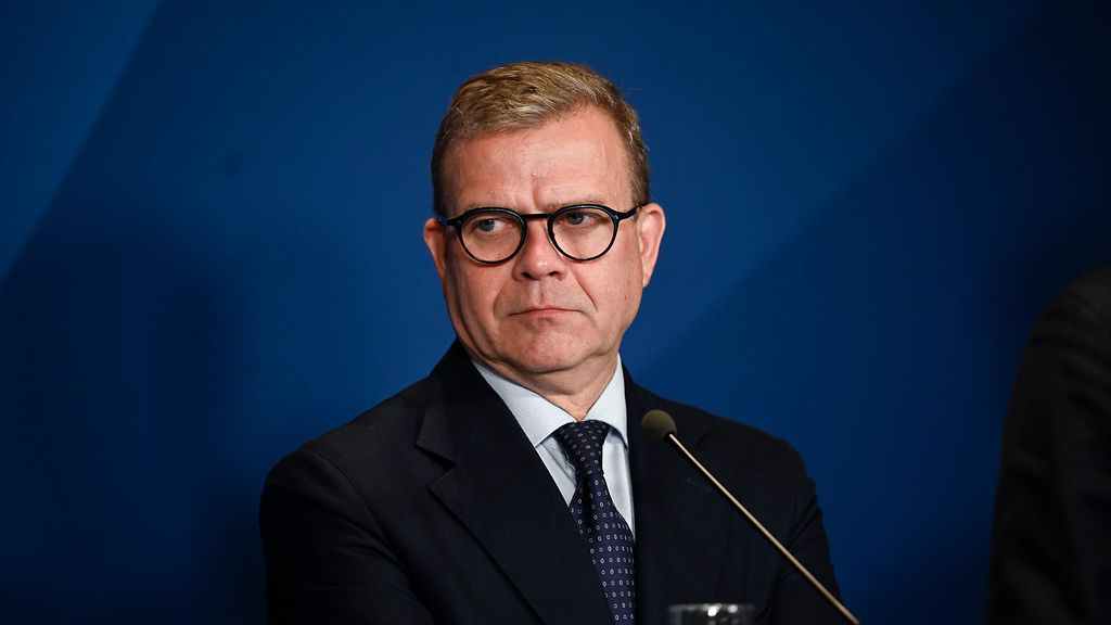 Pääministeri Orpo harmittelee STT:n kuolinkamppailua, Purralta tyrmäys tuelle
