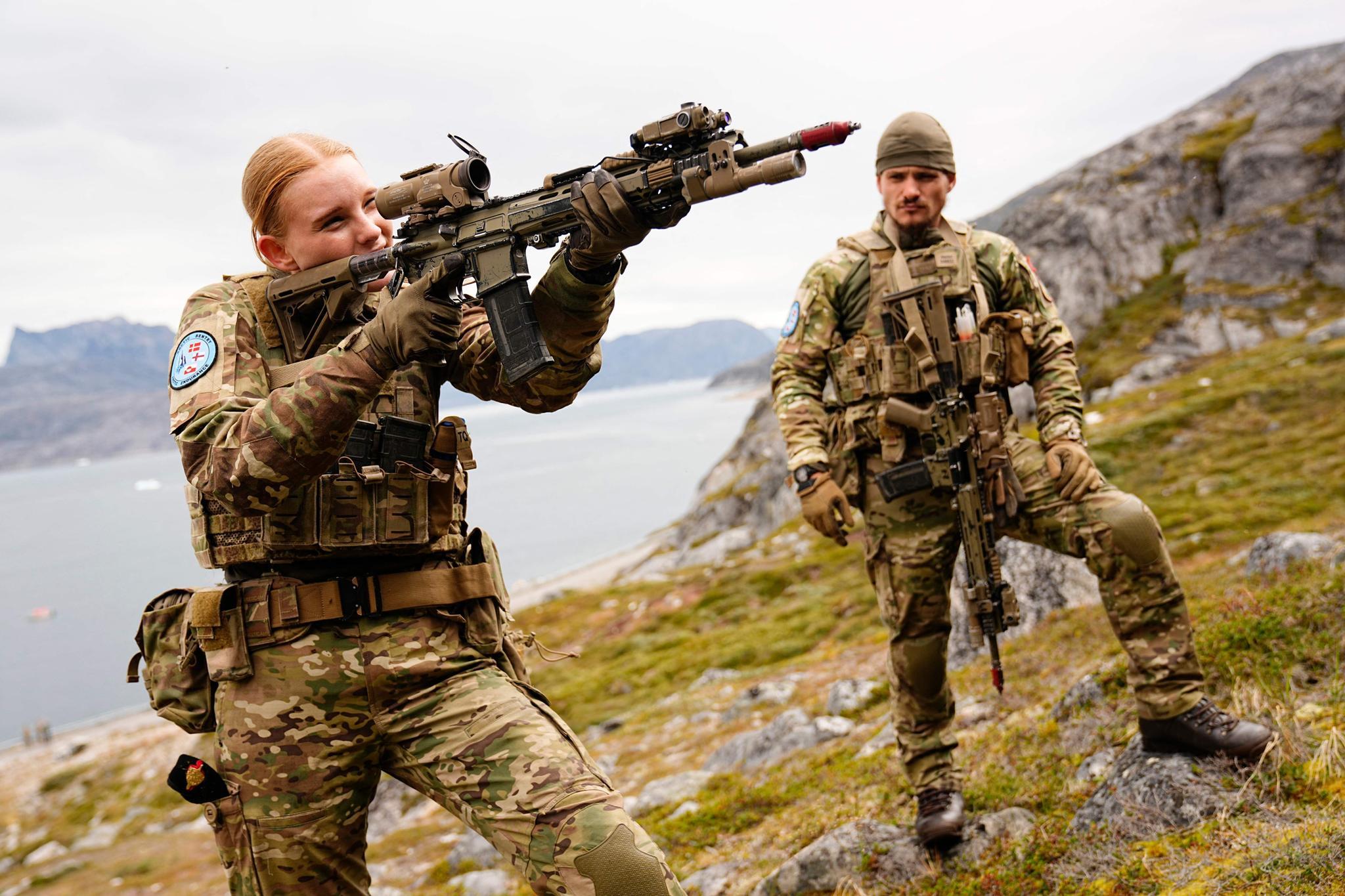 Grönlannissa on järjestetty sotilasharjoituksia.