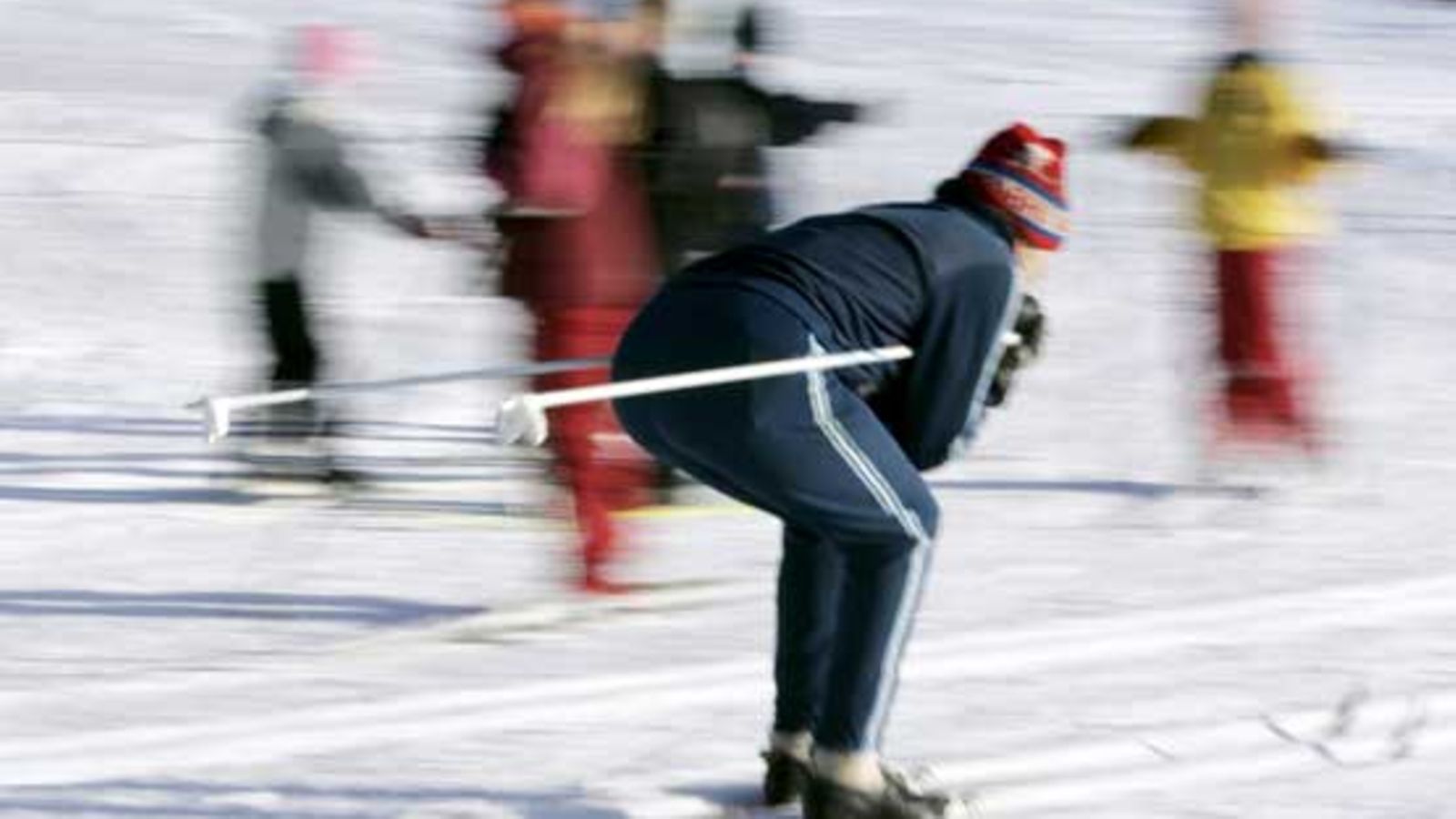 Hiihtäminen on hyvä talvilaji nivelrikkopotilaalle.