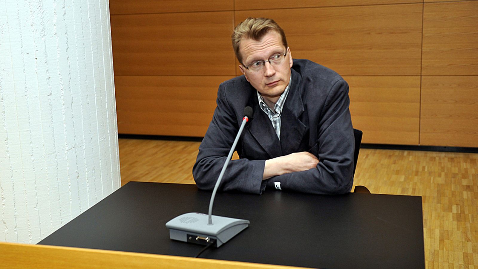 Pirkka Mäkelä kuultavana dopingoikeudenkäynnissä.