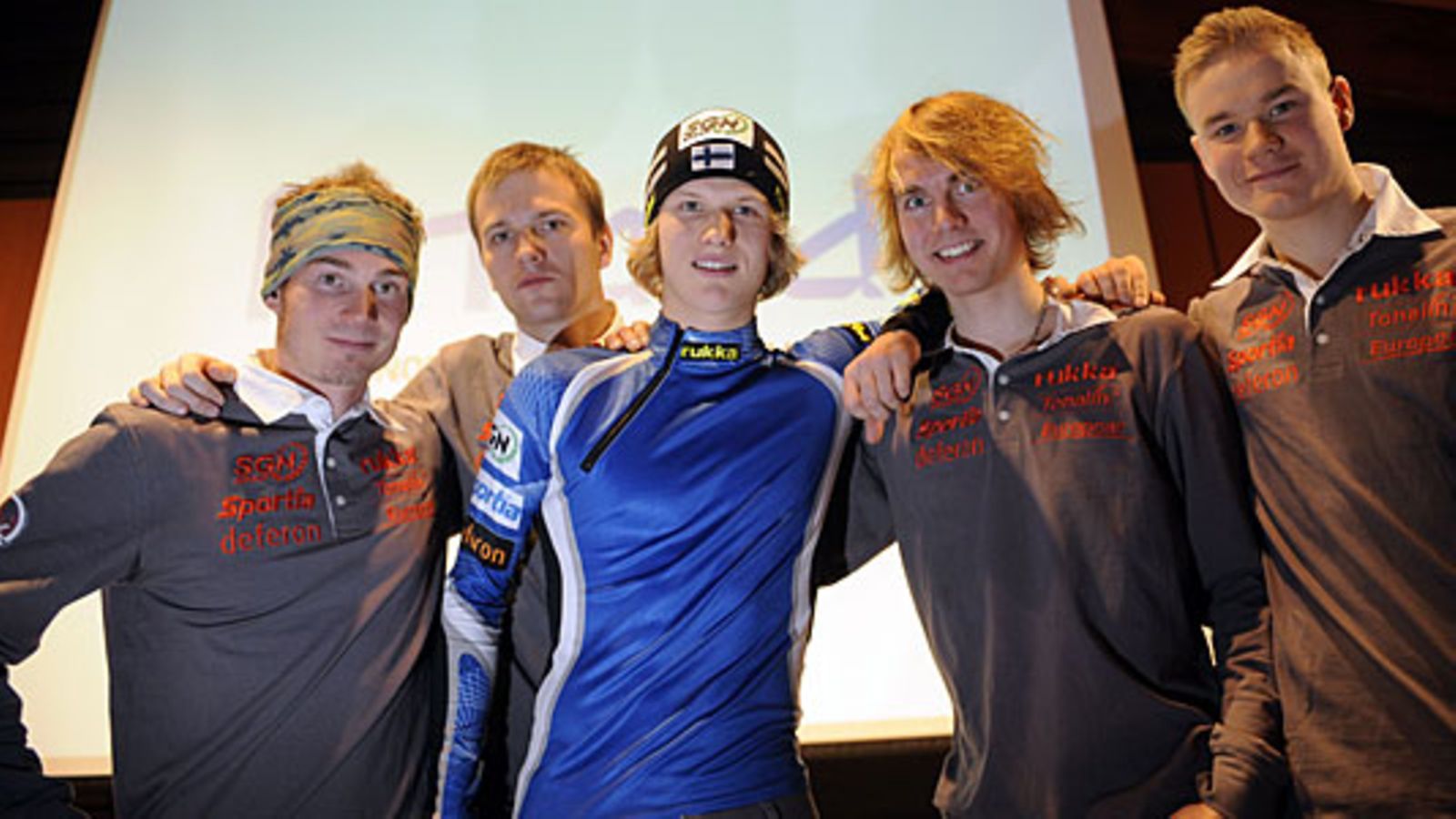 Jaakko Tallus, Ville Kähkönen, Lauri Asikainen, Anssi Koivuranta ja Janne Ryynänen, kuva: Lehtikuva/Timo Jaakonaho