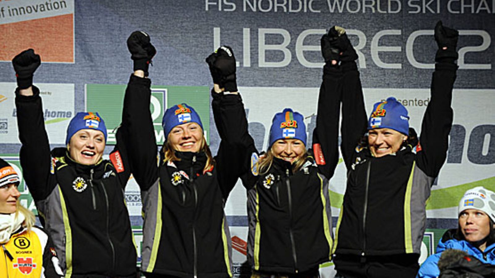 Pirjo Muranen, Virpi Kuitunen, Riitta-Liisa Roponen ja Aino-Kaisa Saarinen, kuva: Lehtikuva