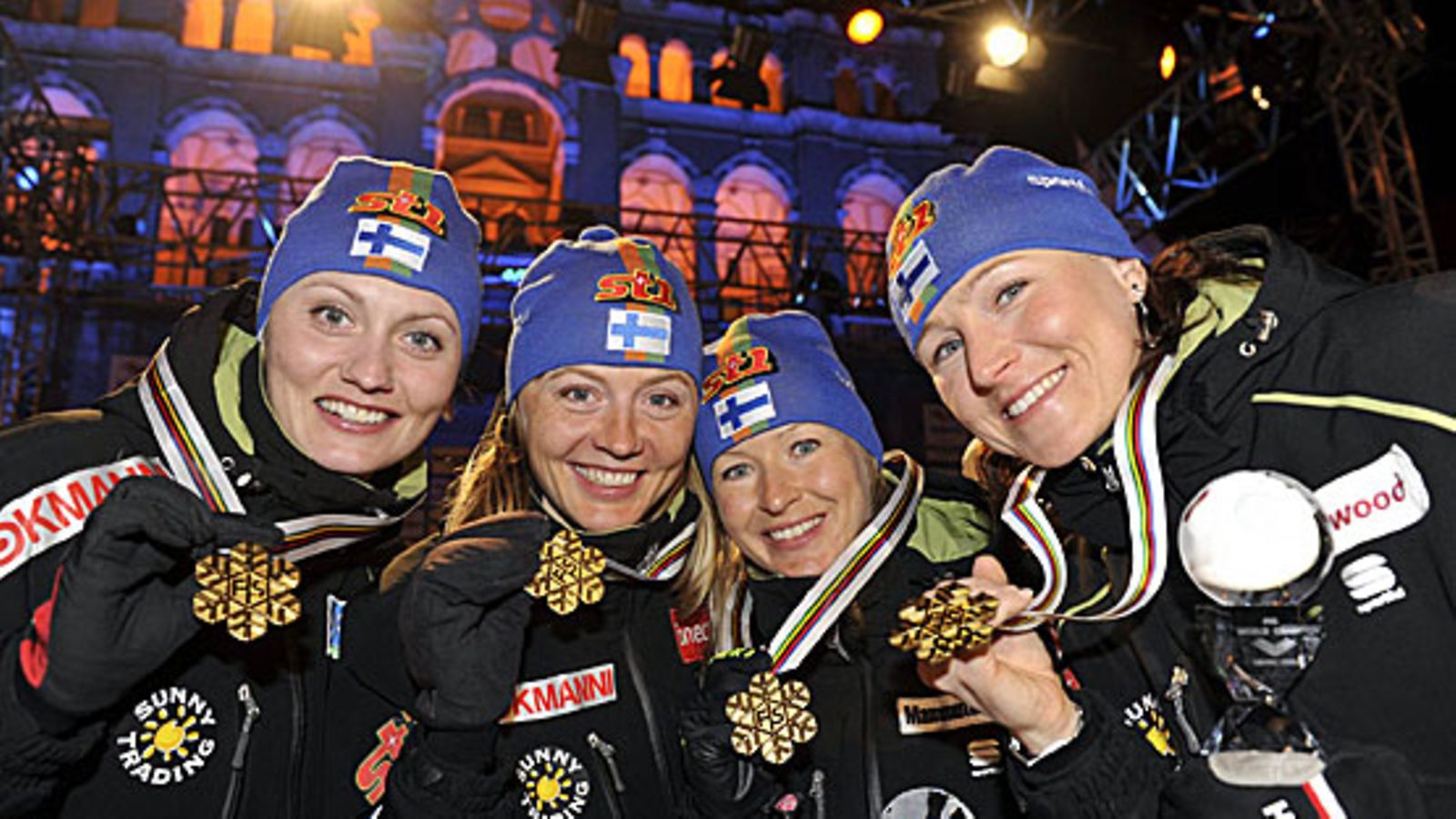 Pirjo Muranen, Virpi Kuitunen, Riitta-Liisa Roponen ja Aino-Kaisa Saarinen, kuva:  Matti Björkman / Lehtikuva
