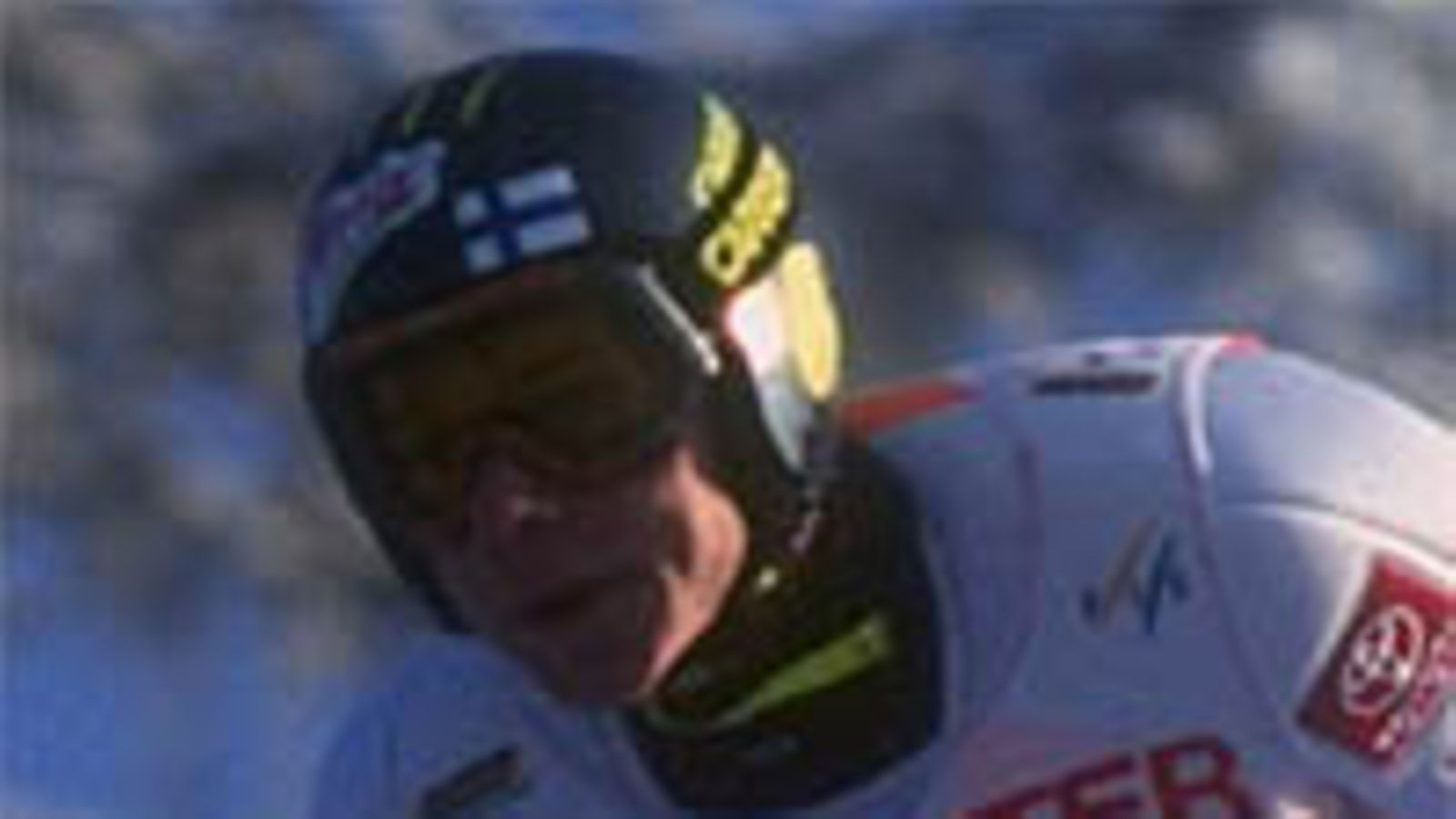Ari-Pekka Nikkola hyppää