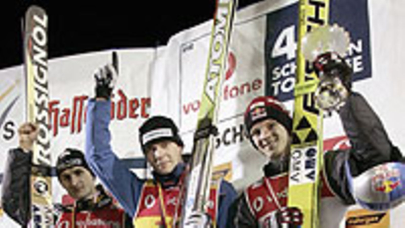 Janne Ahonen, mäkiviikon 2004-2005 voittaja, photo: Agence Zoom