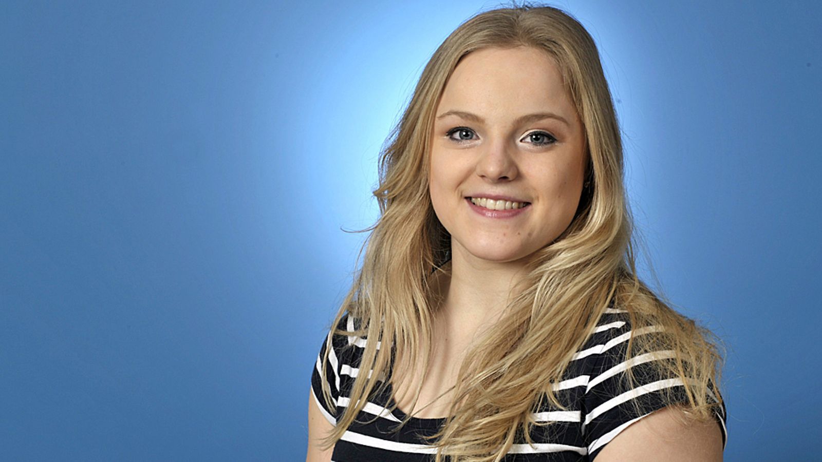 Telinevoimistelija Annika Urvikko.