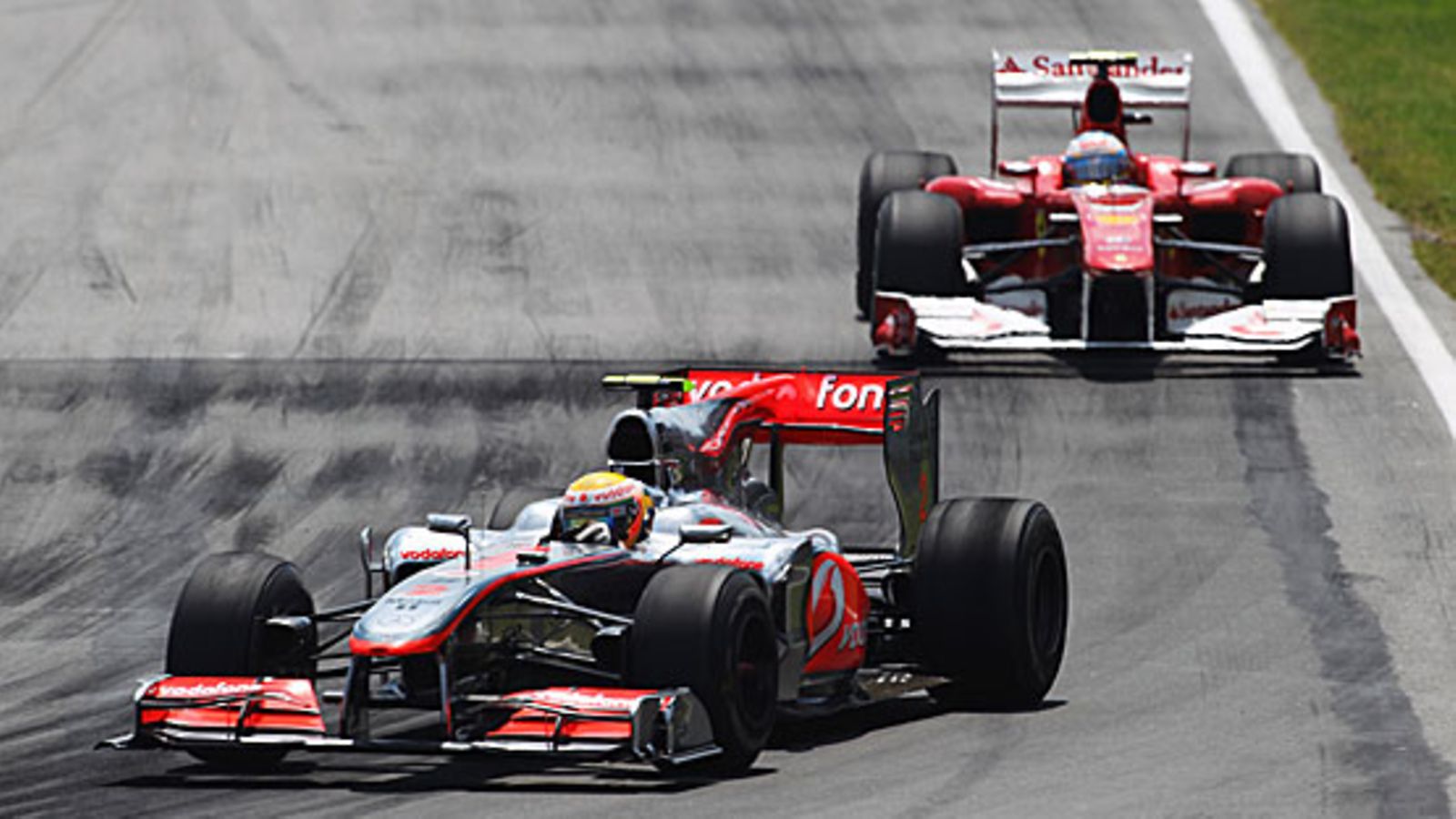 Lewis Hamilton ja Fernando Alonso, kuva: Bryn Lennon/Getty Images