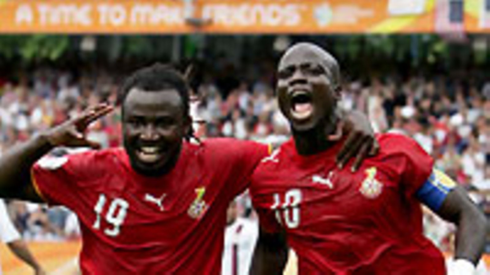 Razak Pimpong ja Stephen Appiah (Kuva: Jonathan Ferrey/Getty Images)
