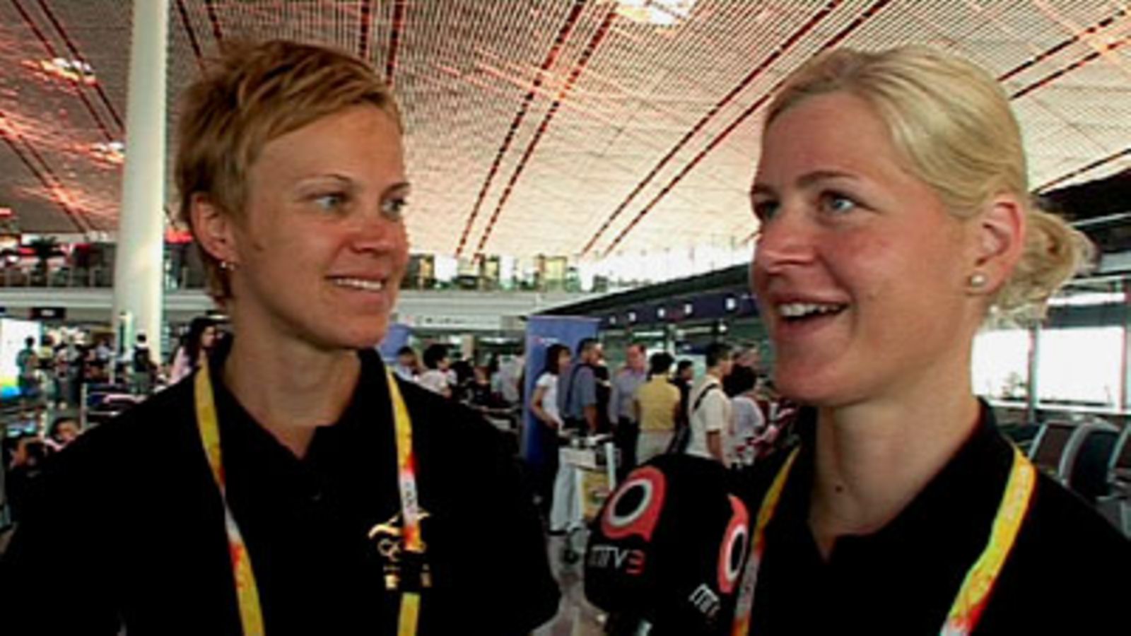 Minna Nieminen ja Sanna Sten, kuva: Tero Koivula
