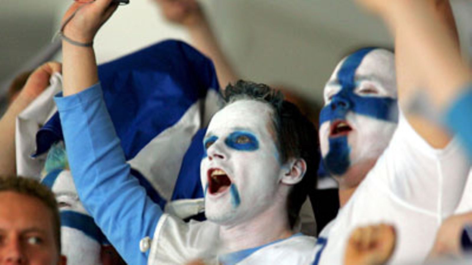 Suomen kannattajia, 2005. Kuva: Hans Klaus Techt.