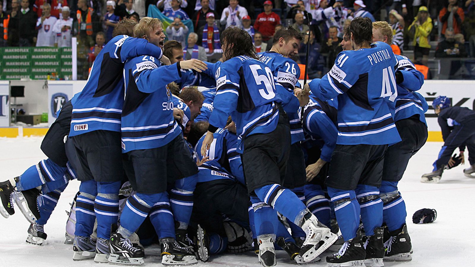 Suomi juhlii