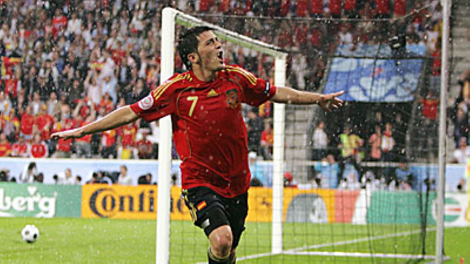 David Villa, kuva: Christof Koepsel/Bongarts/Getty Images