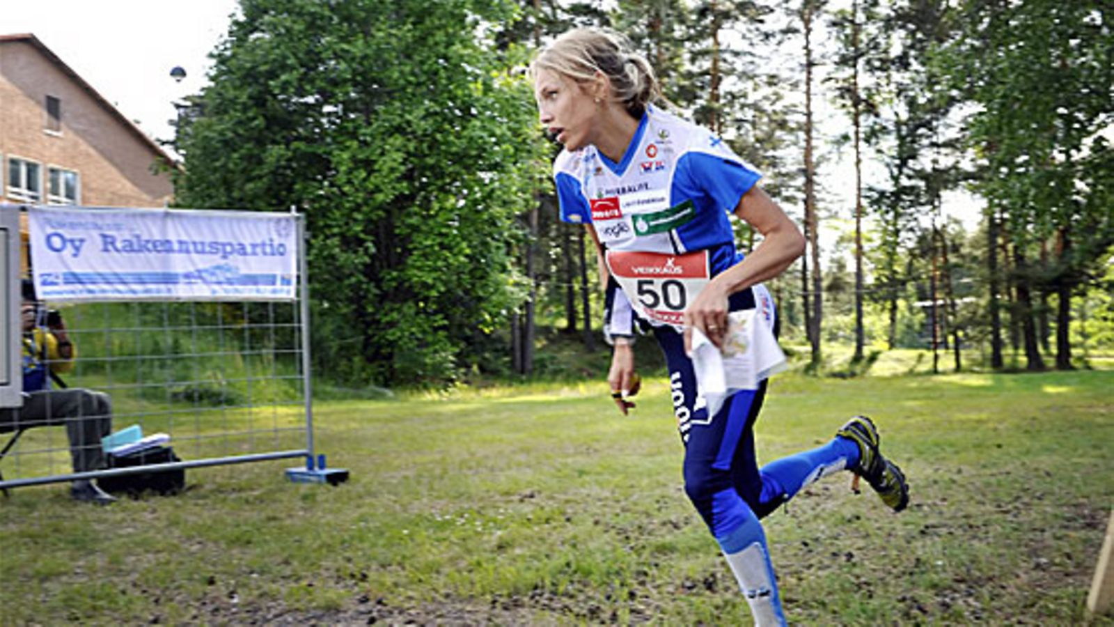 Minna Kauppi vauhdissa Tuusulan maailmancupissa. Kuva: Pekka Sakki/LEHTIKUVA.