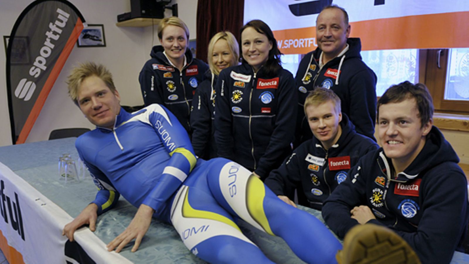 Ville Nousiainen, Pirjo Muranen, Riitta-Liisa Roponen, Aino-Kaisa Saarinen, Magnar Dalen, Matti Heikkinen ja Sami Jauhojärvi (Kuva: Kimmo Mäntylä/Lehtikuva)