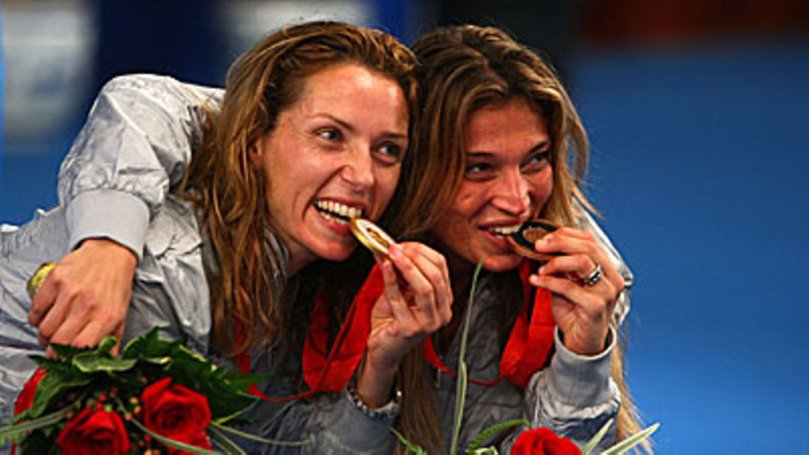 Olympiavoittaja Vezzali ja pronssimitalisti Granbassi, kuva: Alexander Hassenstein/Bongarts/Getty Images