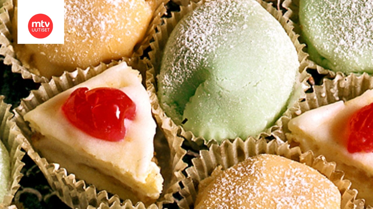 Petit fours-leivokset