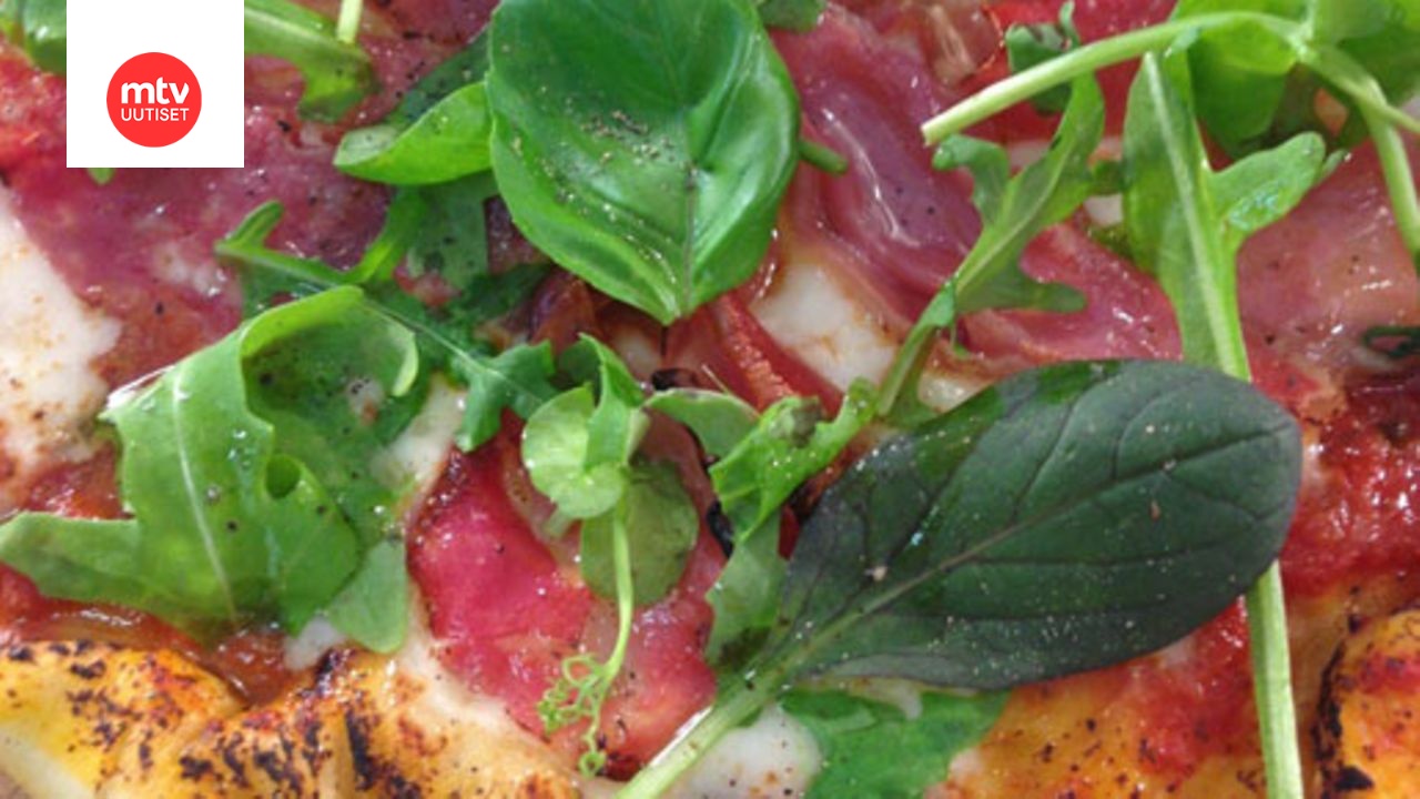 Hans Välimäen salami-mozzarellapizza