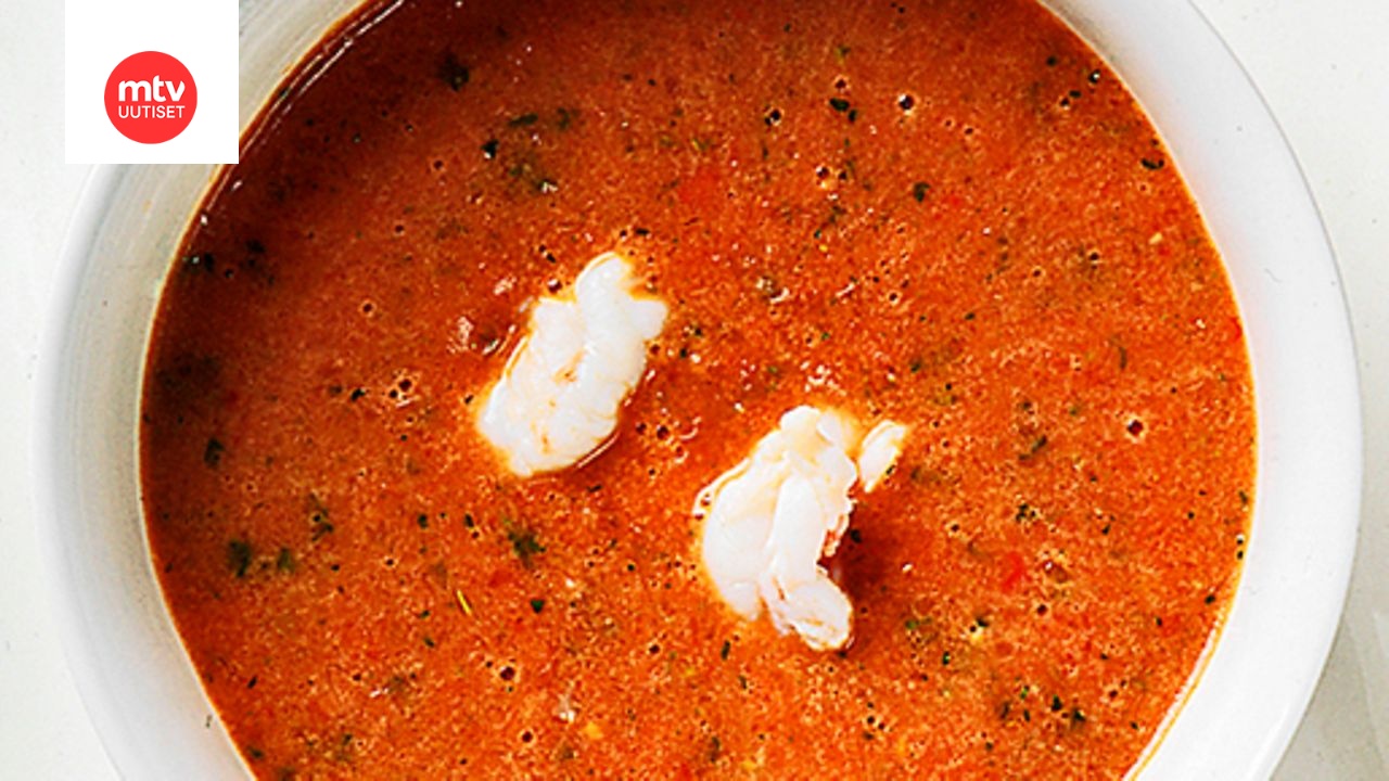 Lämmin gazpacho ravunpyrstöjen kanssa