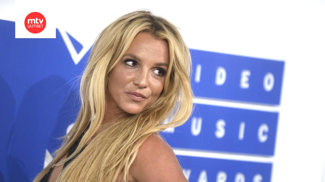 Milf porno onlayn brazzers Porno lesbian semiz va nozik