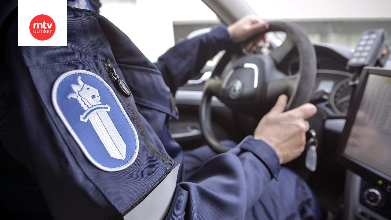 17-vuotias-ajokortin-poikkeusluvalla-saanut-kaahasi-hurjaa-ylinopeutta