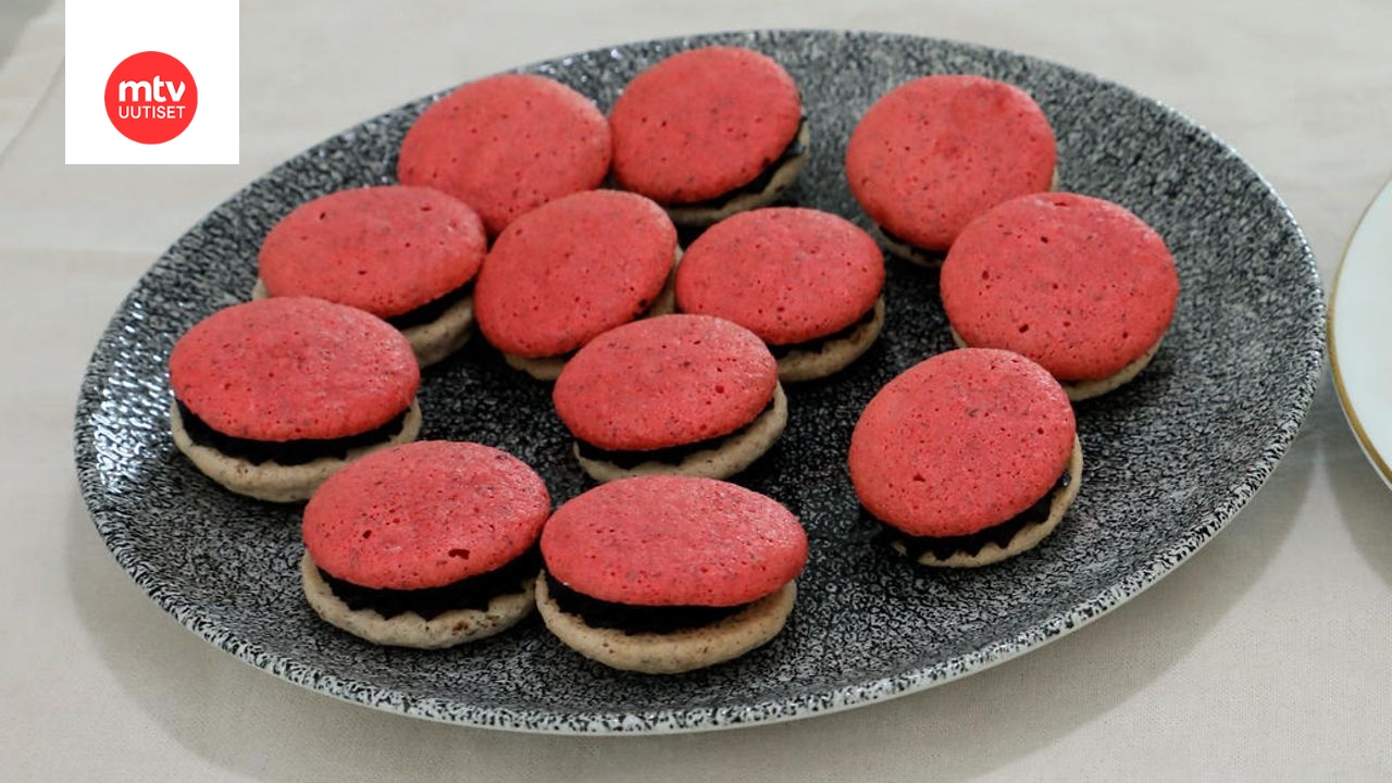 Koko Suomi leipoo: Kasperin Pokepallo-macarons