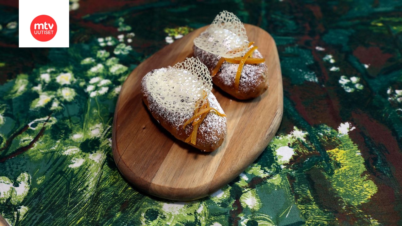 Koko Suomi leipoo: Stollen-pullat