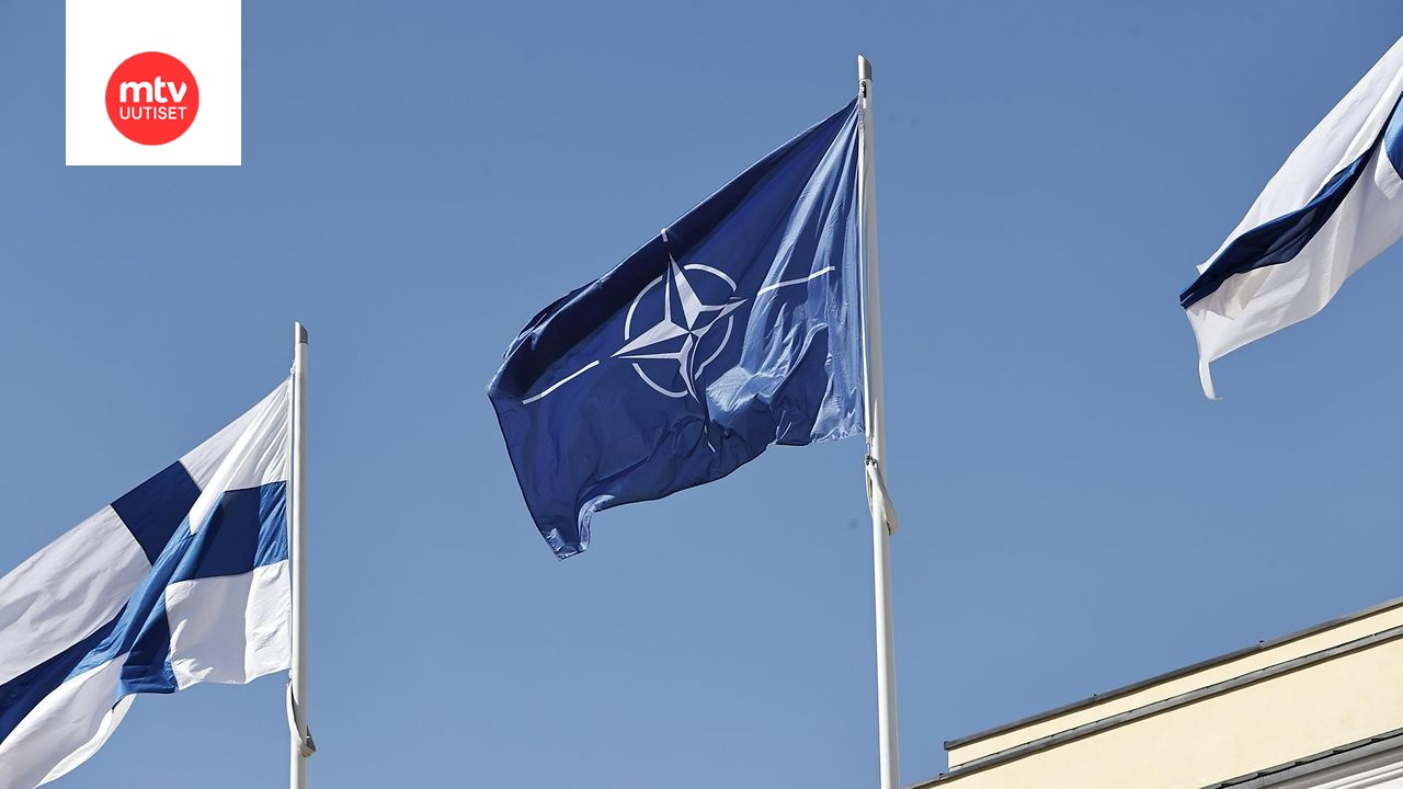 Nato-lippu liehuu pääesikunnassa | MTV Uutiset